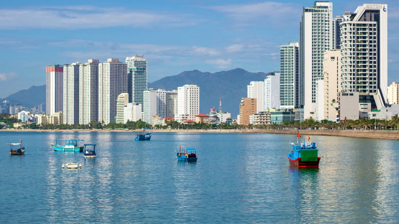 Asia-Pacific Insurers Pull Back from Risk as Capital Rules Tighten